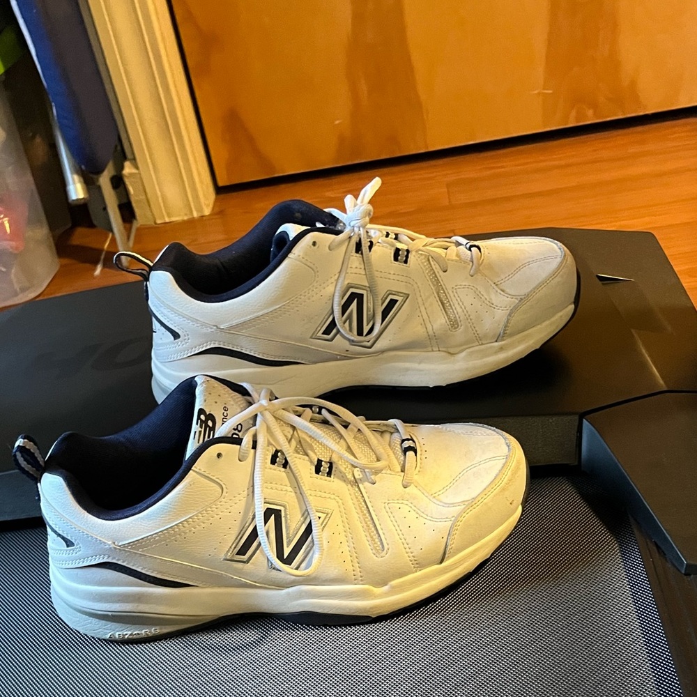New Balance 608 V5 Training Shoe Size 10.5 Mens White Sneakers (MX608V5)